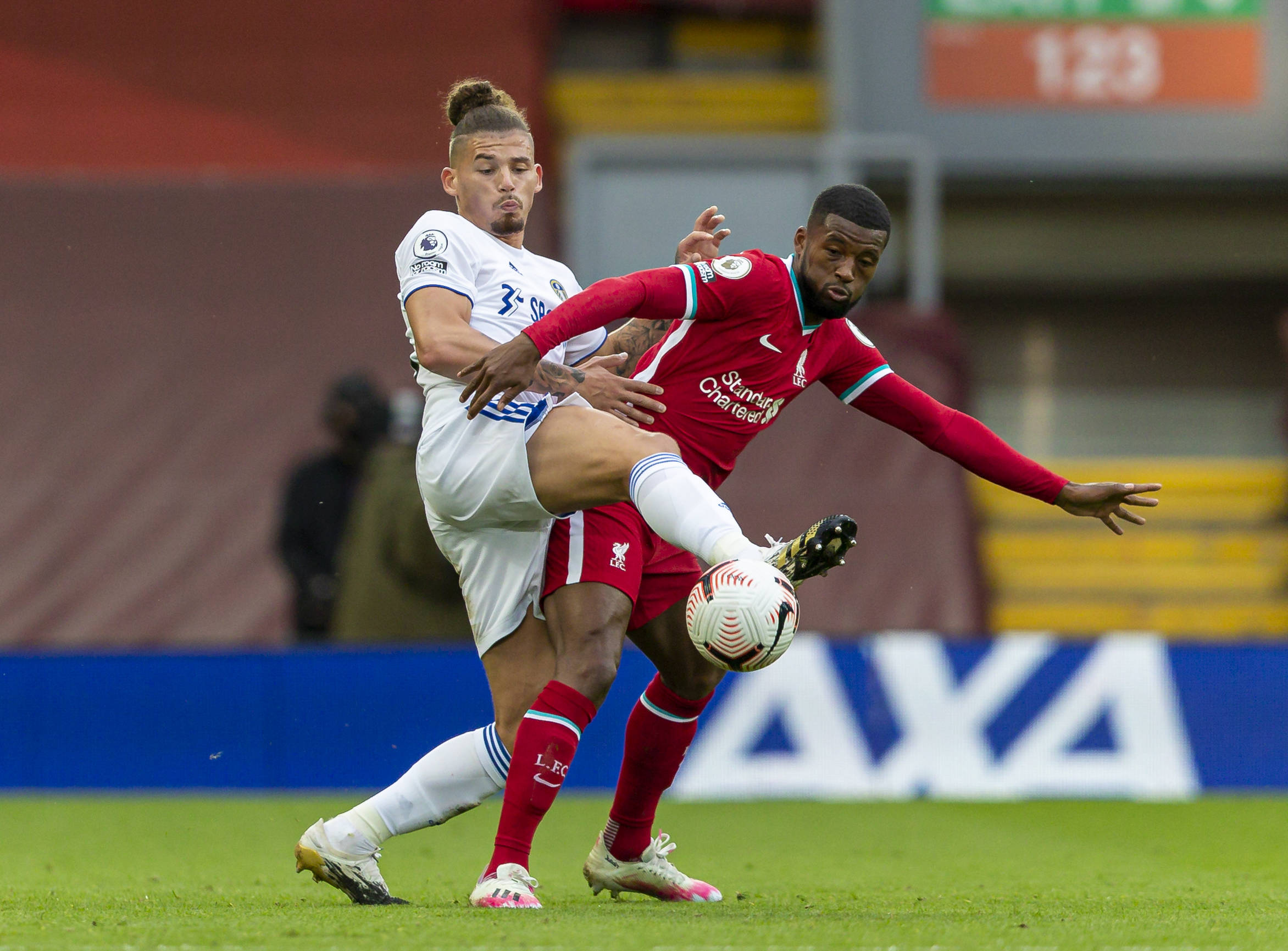 他的行为也 他的行为也